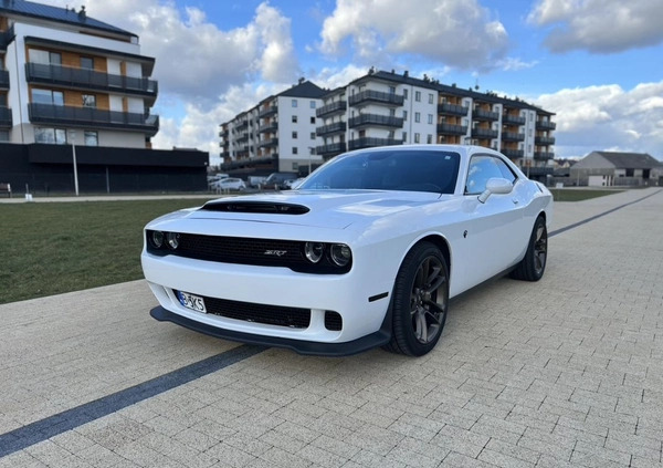 Dodge Challenger cena 210000 przebieg: 8200, rok produkcji 2021 z Wronki małe 781